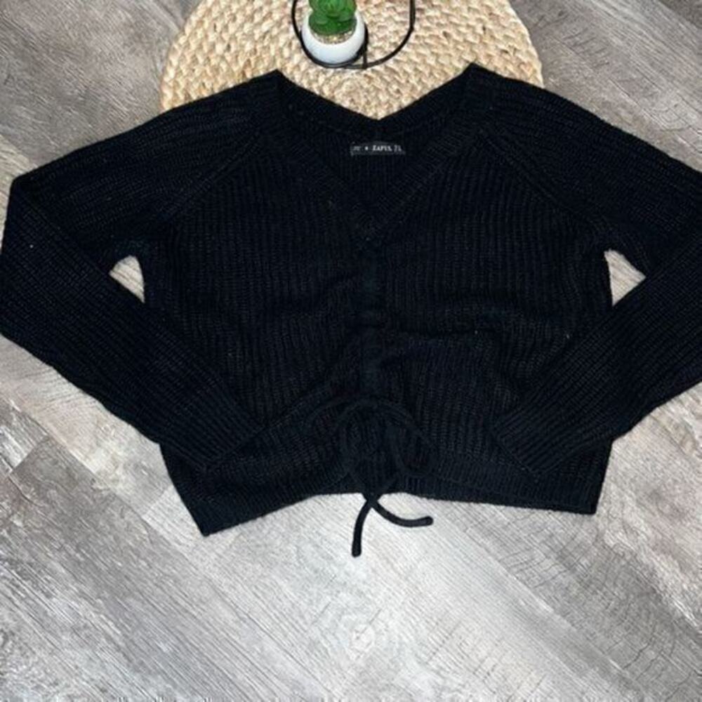 Zaful black tie front Vneck cropped sweater size small